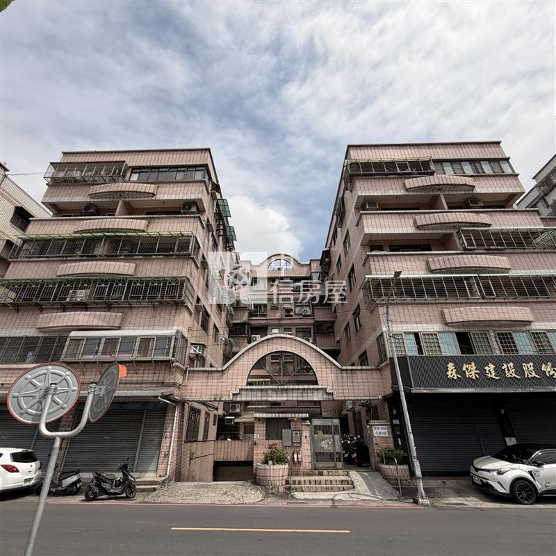 宏昌十三街華廈~雙陽台房屋室內格局與周邊環境