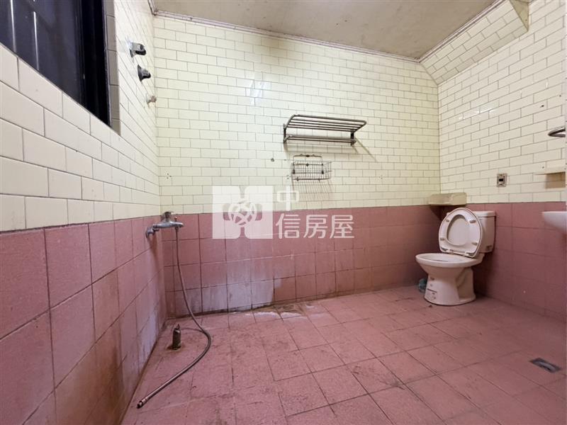 近中壢家樂福.未來體育園區低總價透天房屋室內格局與周邊環境
