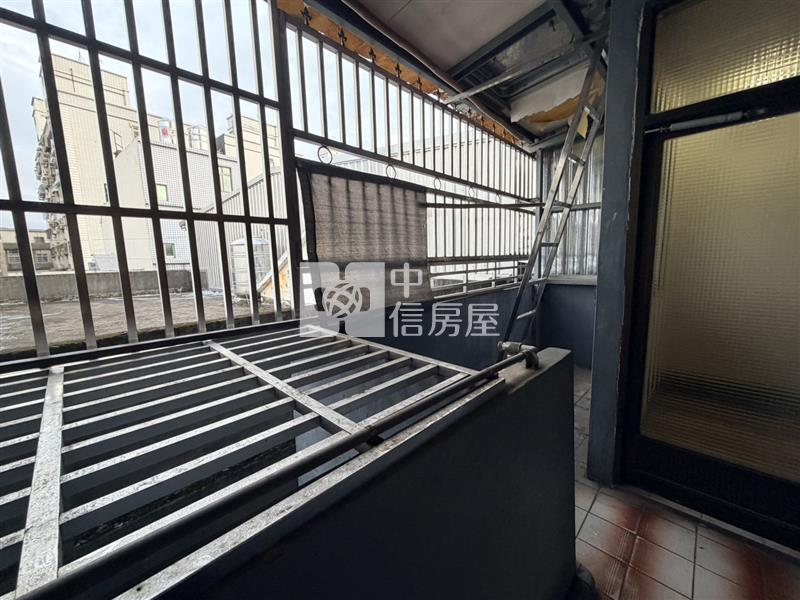 近中壢家樂福.未來體育園區低總價透天房屋室內格局與周邊環境
