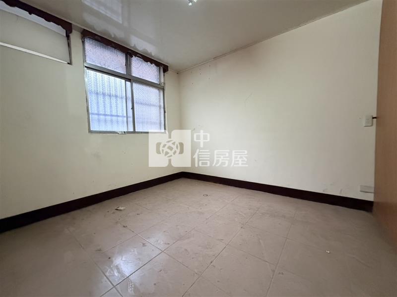 近中壢家樂福.未來體育園區低總價透天房屋室內格局與周邊環境