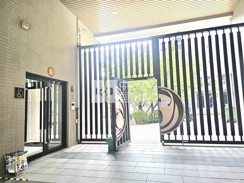 中路特區精美4改3房+平車房屋室內格局與周邊環境
