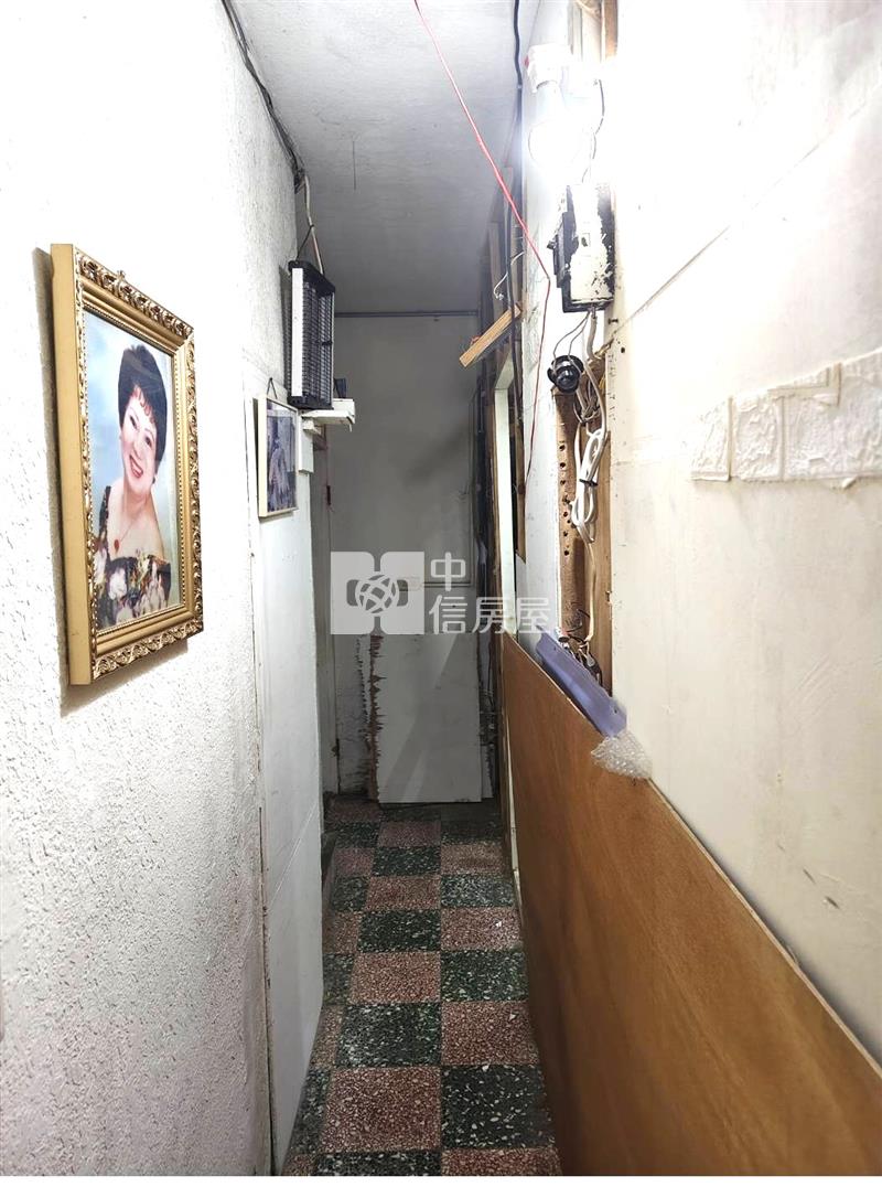 竹南勤富三層透天房屋室內格局與周邊環境