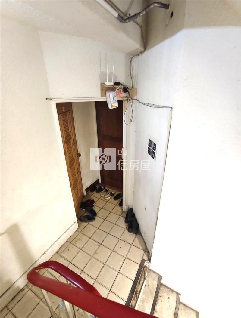 竹南勤富三層透天房屋室內格局與周邊環境