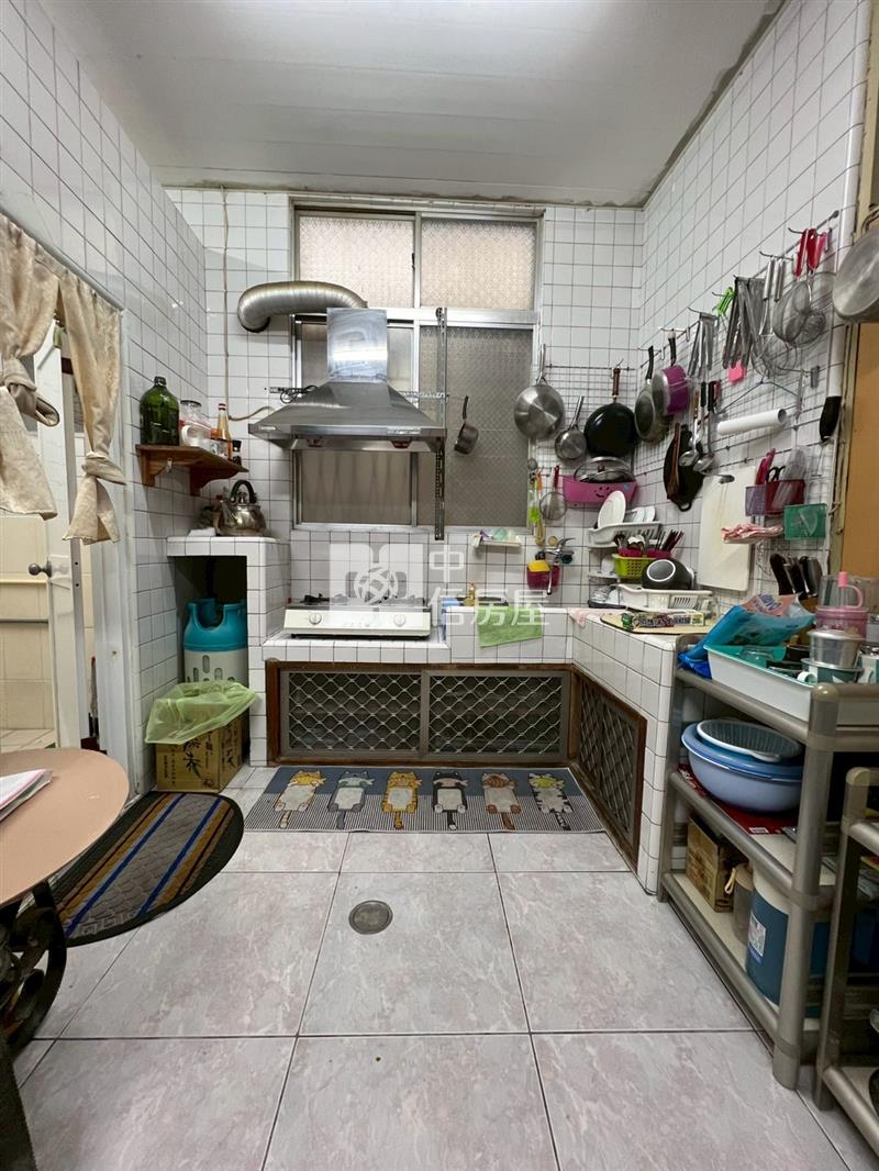 C1-71正市區溫馨透天房屋室內格局與周邊環境