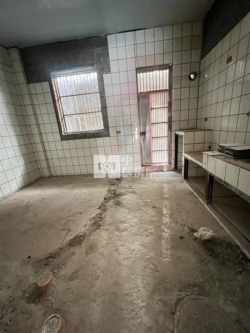 《晶顥團隊》南崁交流道透天房屋室內格局與周邊環境