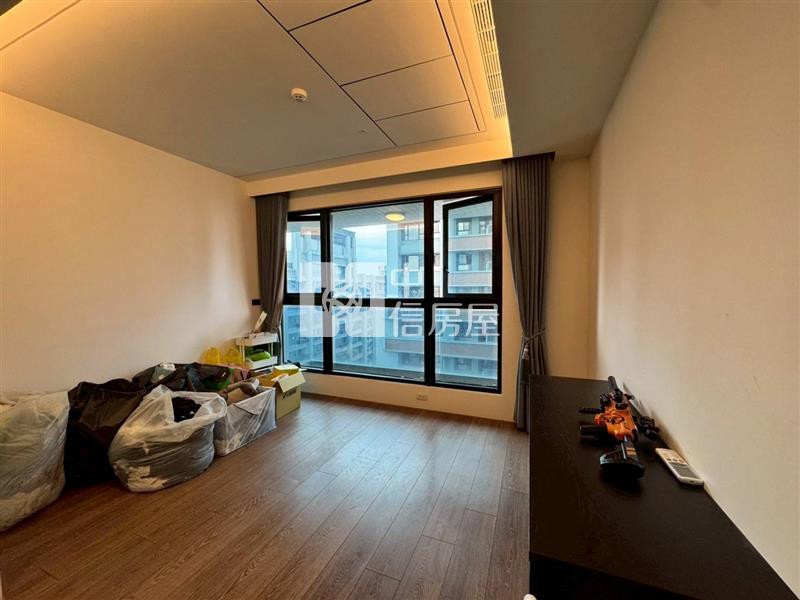文華一品高樓層景觀三房平車房屋室內格局與周邊環境