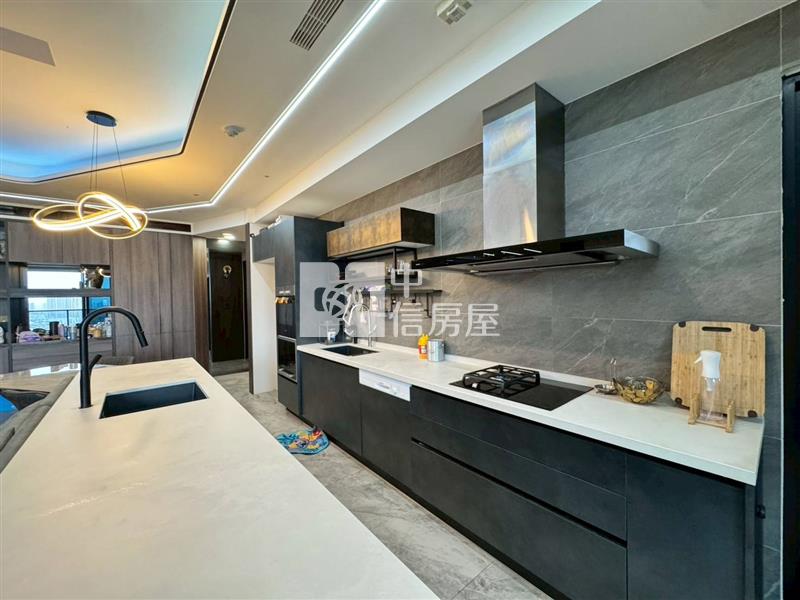 文華一品高樓層景觀三房平車房屋室內格局與周邊環境