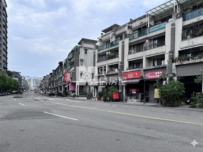 新平國小旁臨路溫馨別墅房屋室內格局與周邊環境