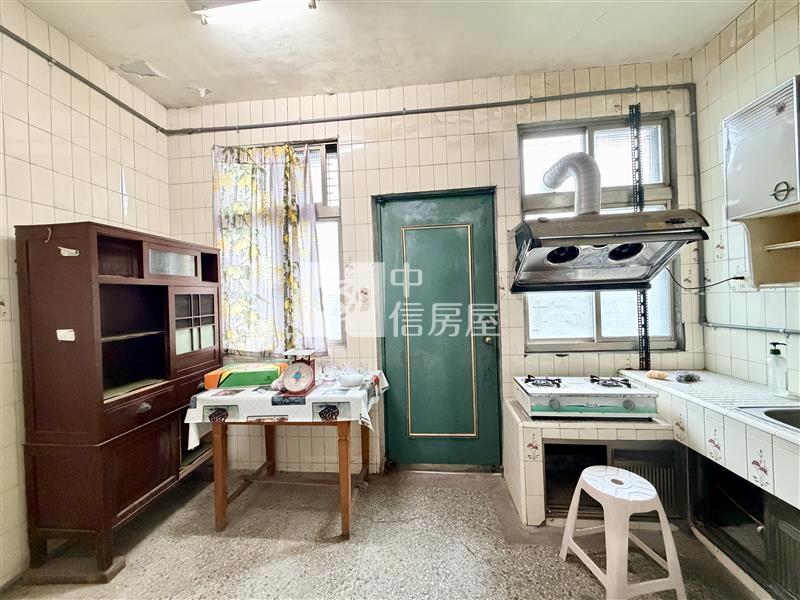 林森路花漾懷舊透天房屋室內格局與周邊環境