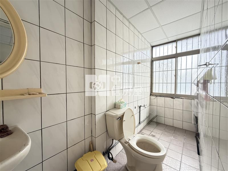 林森路花漾懷舊透天房屋室內格局與周邊環境