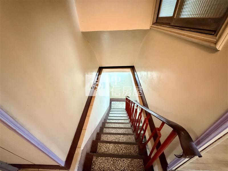林森路花漾懷舊透天房屋室內格局與周邊環境