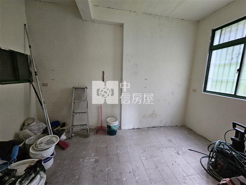 龍潭近石門邊間大面寬地坪房屋室內格局與周邊環境