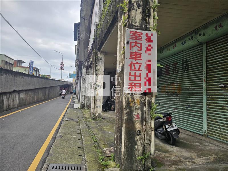 中壢中山東路旁建地房屋室內格局與周邊環境