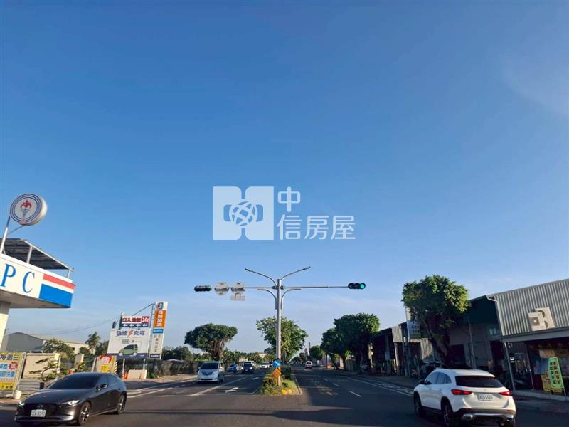 南區永成路二段旁多用途美地房屋室內格局與周邊環境