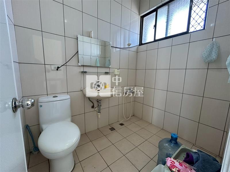 近央大超大3+4+5樓+B1車庫房屋室內格局與周邊環境