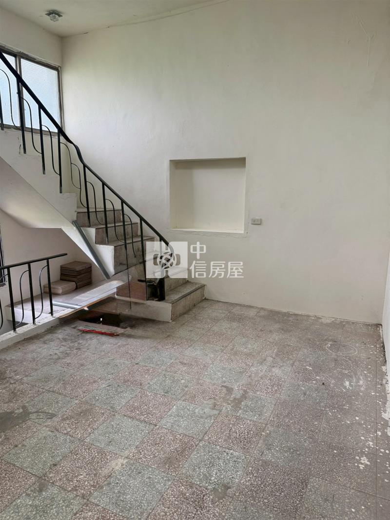 正義路透天房屋室內格局與周邊環境