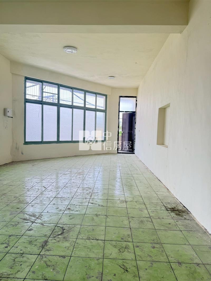 正義路透天房屋室內格局與周邊環境