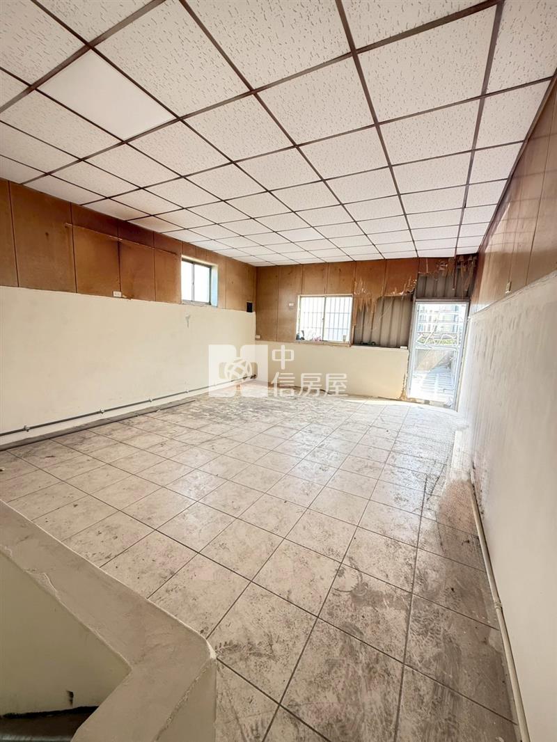 正義路透天房屋室內格局與周邊環境