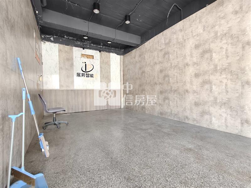 新天地94坪店面住家房屋室內格局與周邊環境