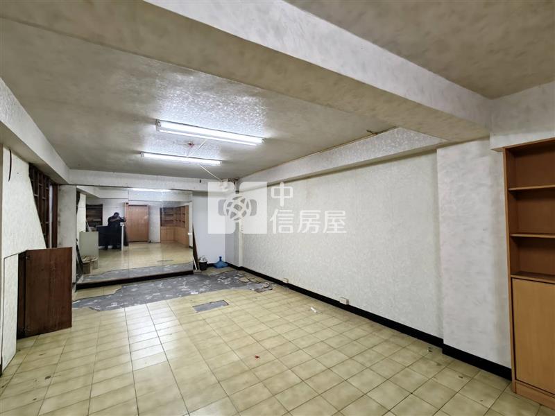 新天地94坪店面住家房屋室內格局與周邊環境