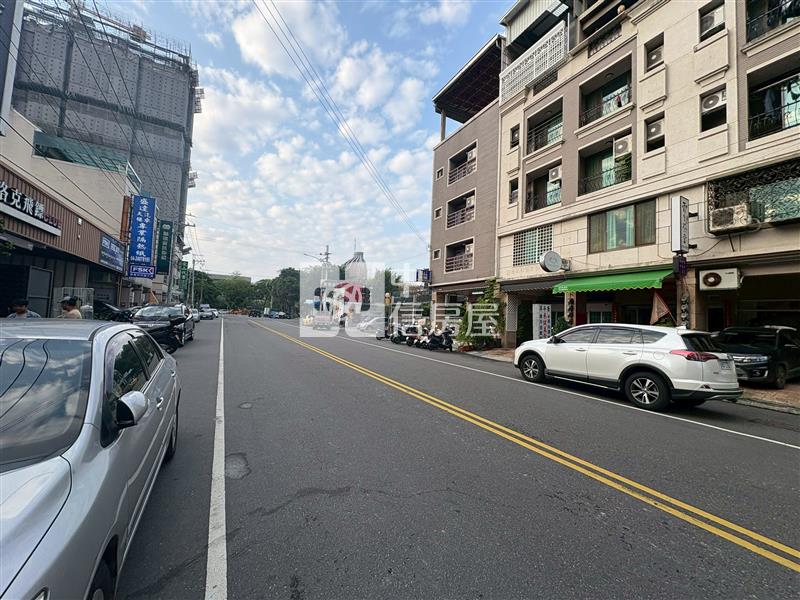 興大康橋旁角間收租電梯套房+店面房屋室內格局與周邊環境