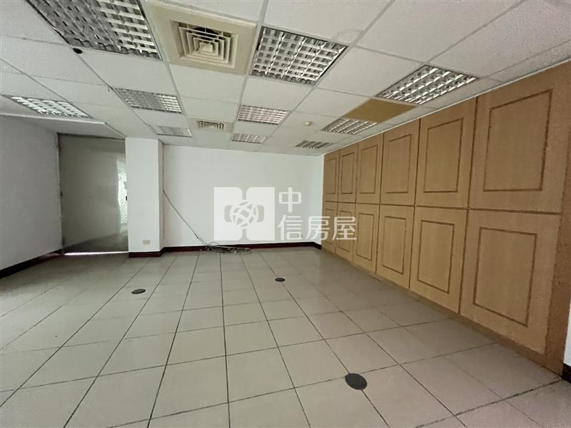 220.斗六市合庫大樓商辦【中信房屋新莊 幸福加盟店】房屋室內格局與周邊環境