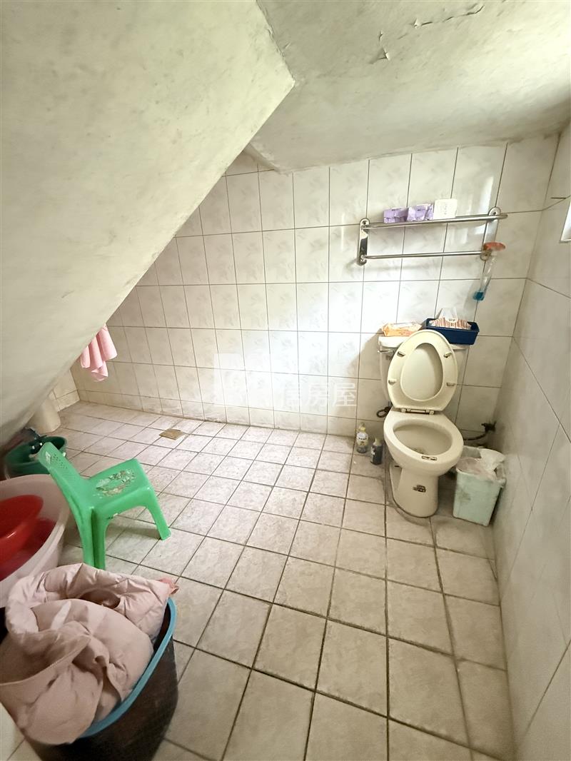 南勢三角窗大地坪透天房屋室內格局與周邊環境