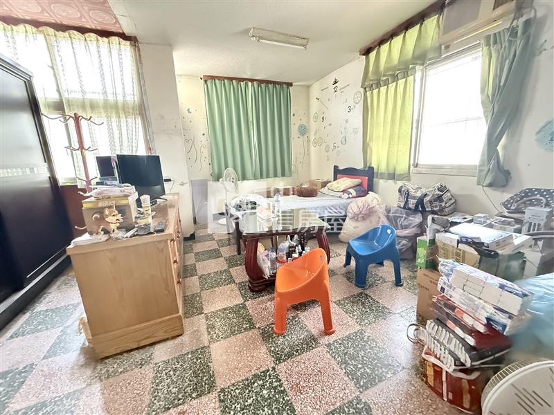 南勢三角窗大地坪透天房屋室內格局與周邊環境