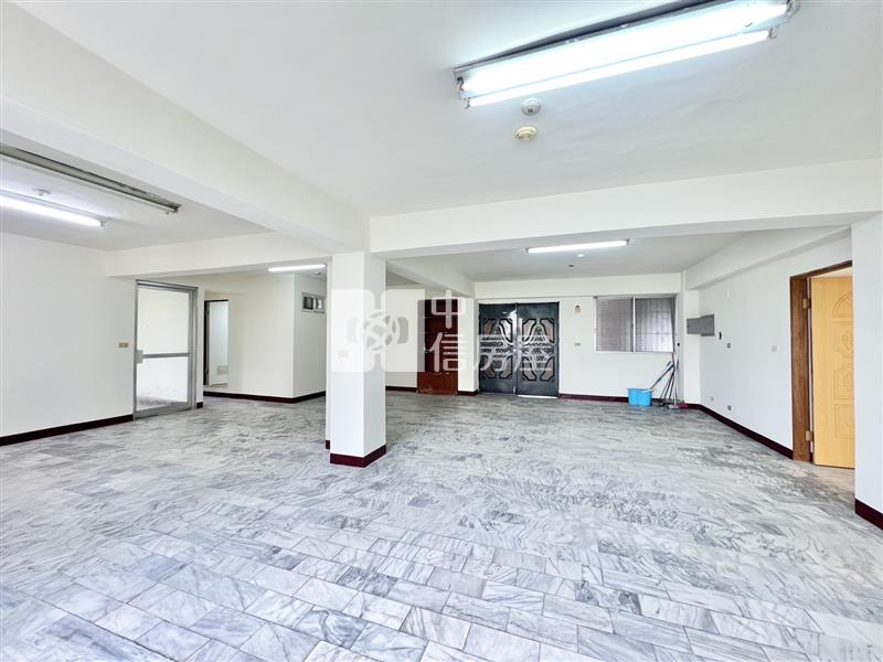 自治街無公設改套房聖品房屋室內格局與周邊環境