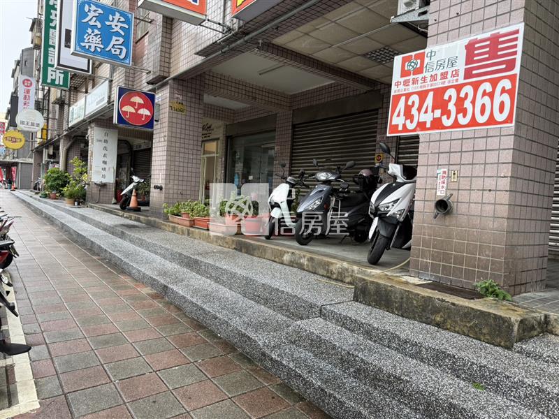 龍岡葡萄王低總店面房屋室內格局與周邊環境