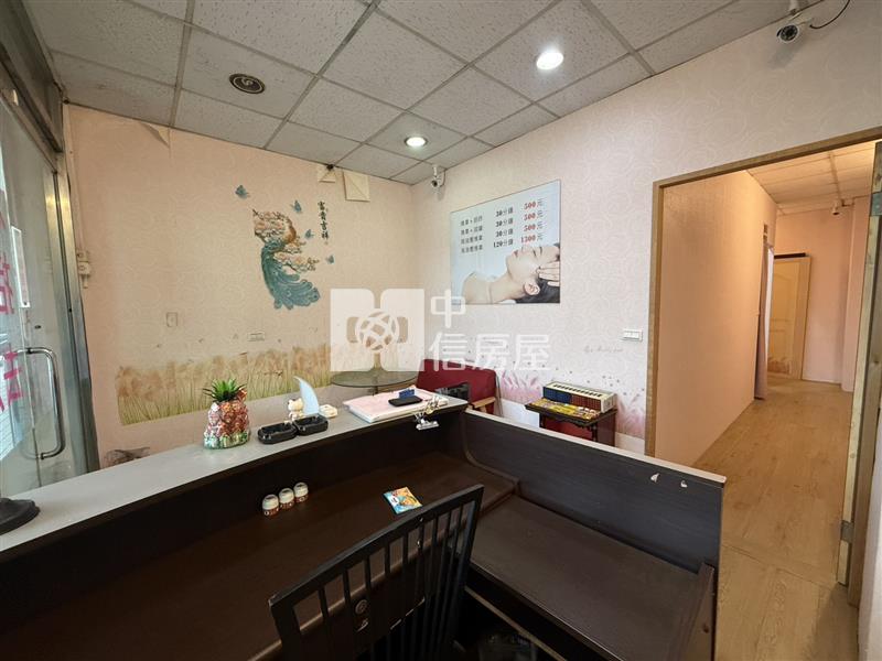 龍岡葡萄王低總店面房屋室內格局與周邊環境