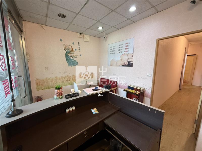龍岡葡萄王低總店面房屋室內格局與周邊環境