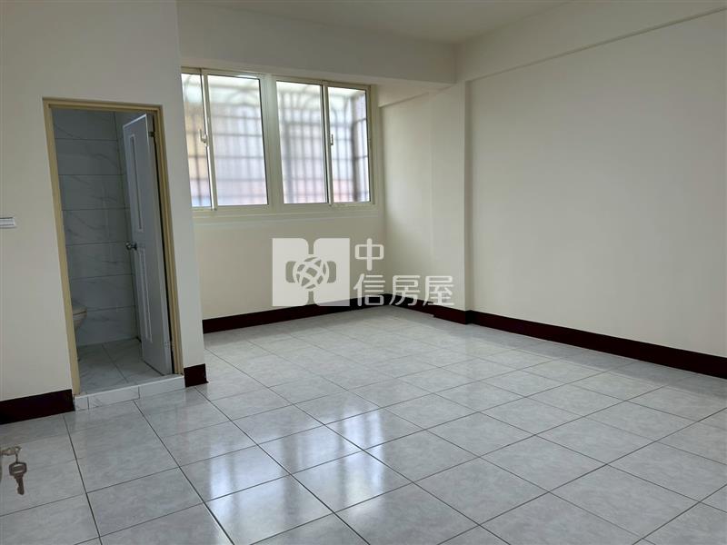 苗栗中華路整新住店房屋室內格局與周邊環境