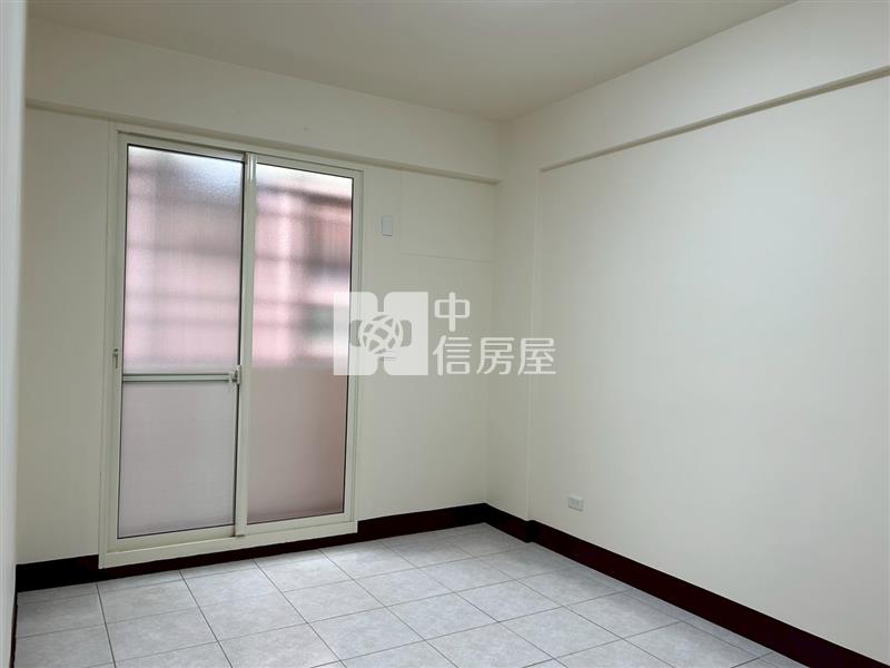 苗栗中華路整新住店房屋室內格局與周邊環境