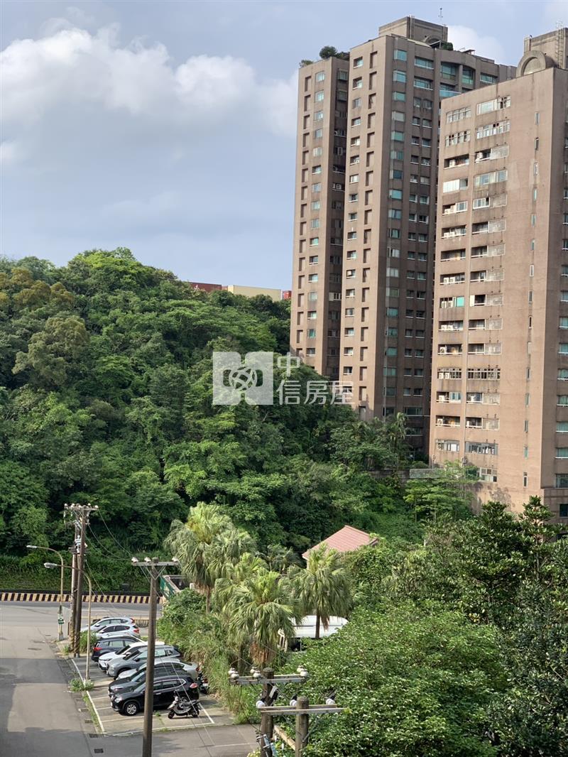 3面採光新裝潢房屋室內格局與周邊環境