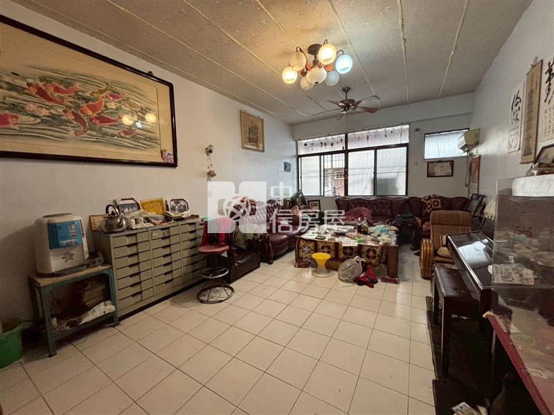 屏東市榮總旁藝術家超值店住房屋室內格局與周邊環境