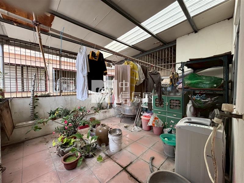 屏東市榮總旁藝術家超值店住房屋室內格局與周邊環境