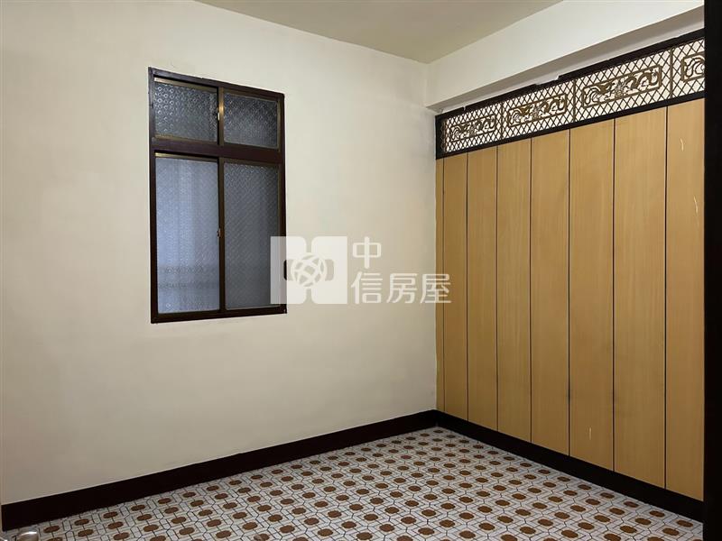 平鎮獅子林商圈旁透天房屋室內格局與周邊環境