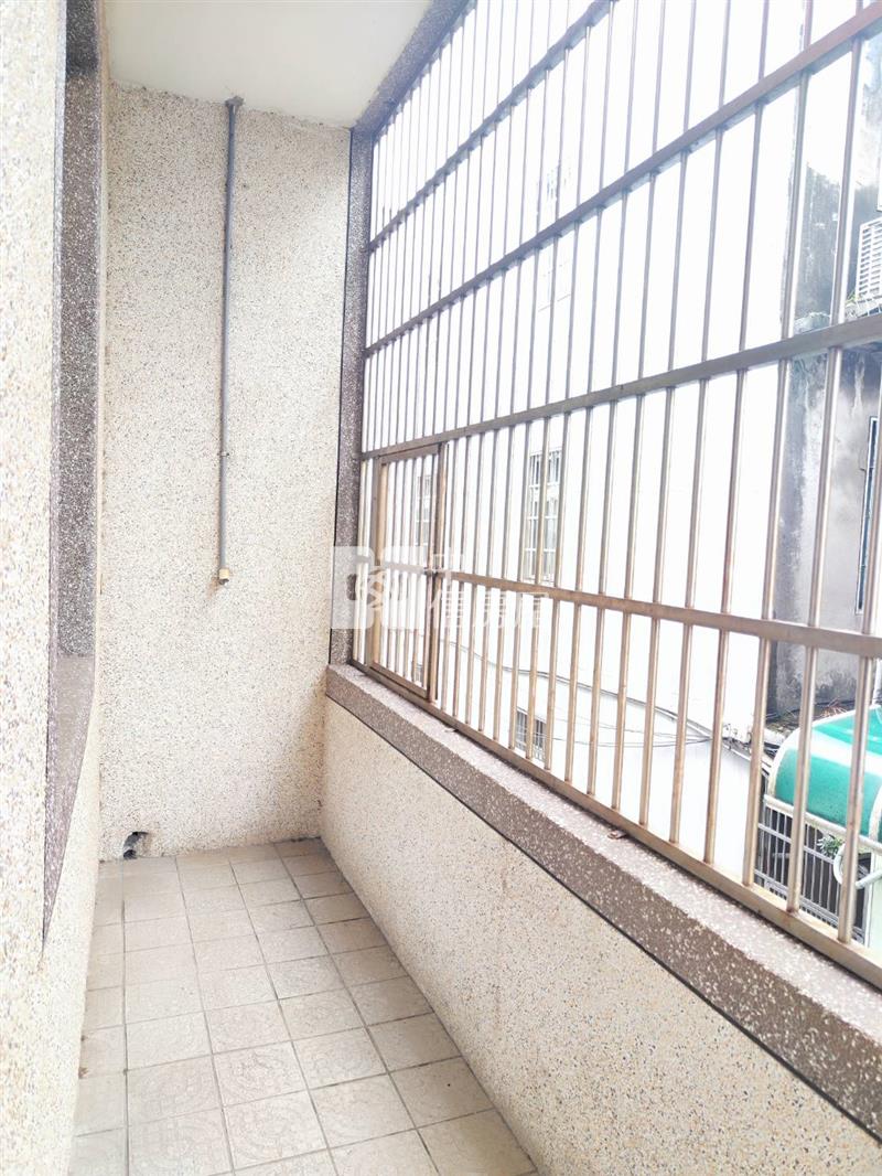 平鎮獅子林商圈旁透天房屋室內格局與周邊環境