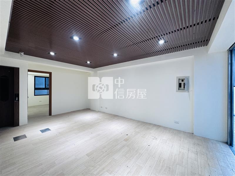 龍岡森林公園全新電梯美墅房屋室內格局與周邊環境
