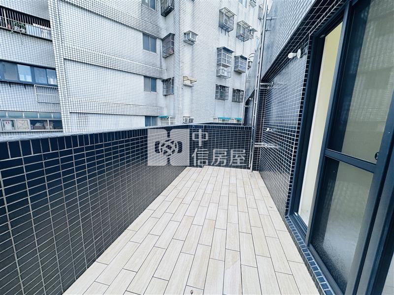 龍岡森林公園全新電梯美墅房屋室內格局與周邊環境