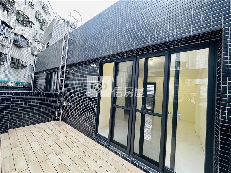 龍岡森林公園全新電梯美墅房屋室內格局與周邊環境
