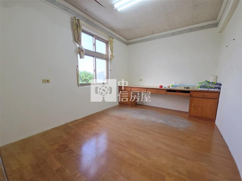 新屋國中小學.近66.好市多.室內車庫6房美透天房屋室內格局與周邊環境
