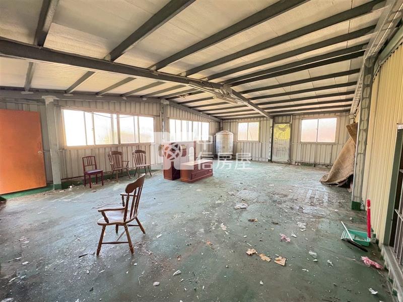 石管局邊間透天房屋室內格局與周邊環境