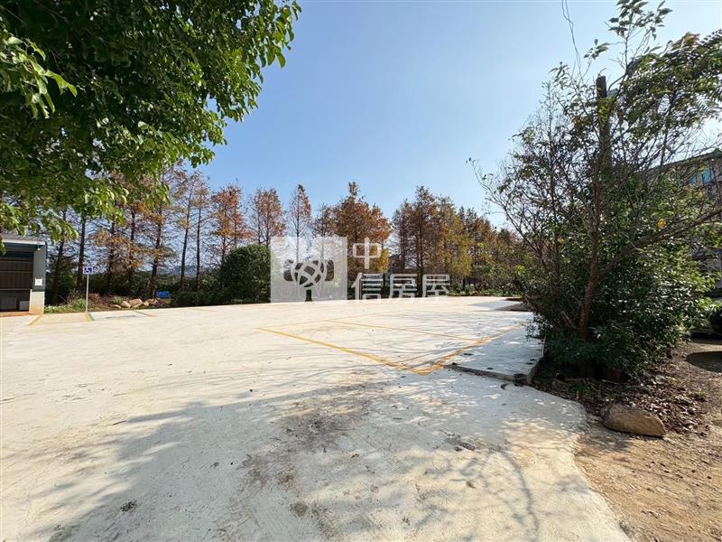 石管局邊間透天房屋室內格局與周邊環境