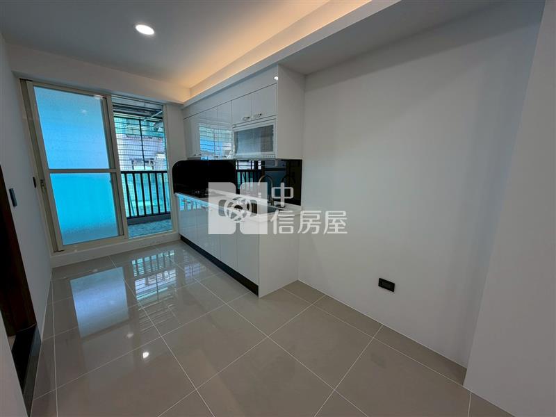 近市區低總價裝潢美四樓房屋室內格局與周邊環境