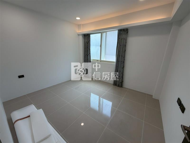 近市區低總價裝潢美四樓房屋室內格局與周邊環境