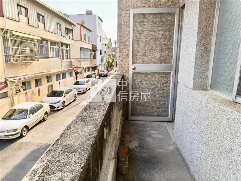 鎮東學區大地坪透天房屋室內格局與周邊環境