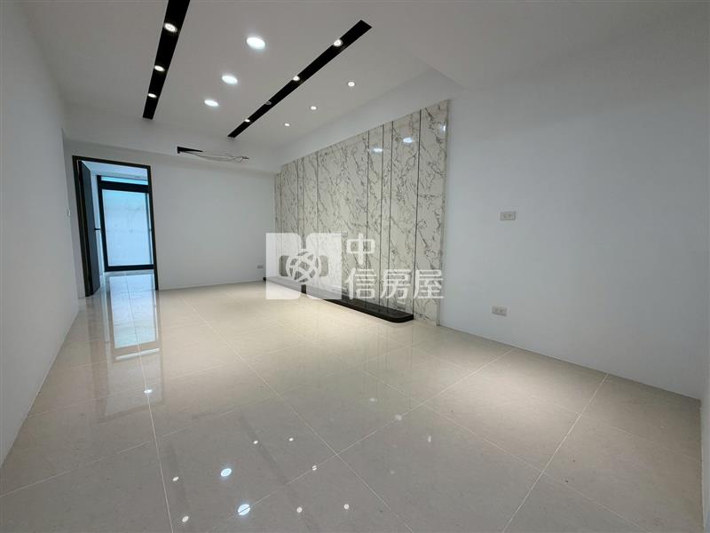 復興路低總價裝潢美二樓房屋室內格局與周邊環境