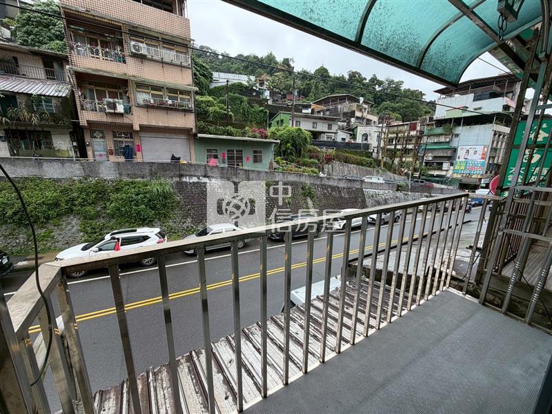 復興路低總價裝潢美二樓房屋室內格局與周邊環境